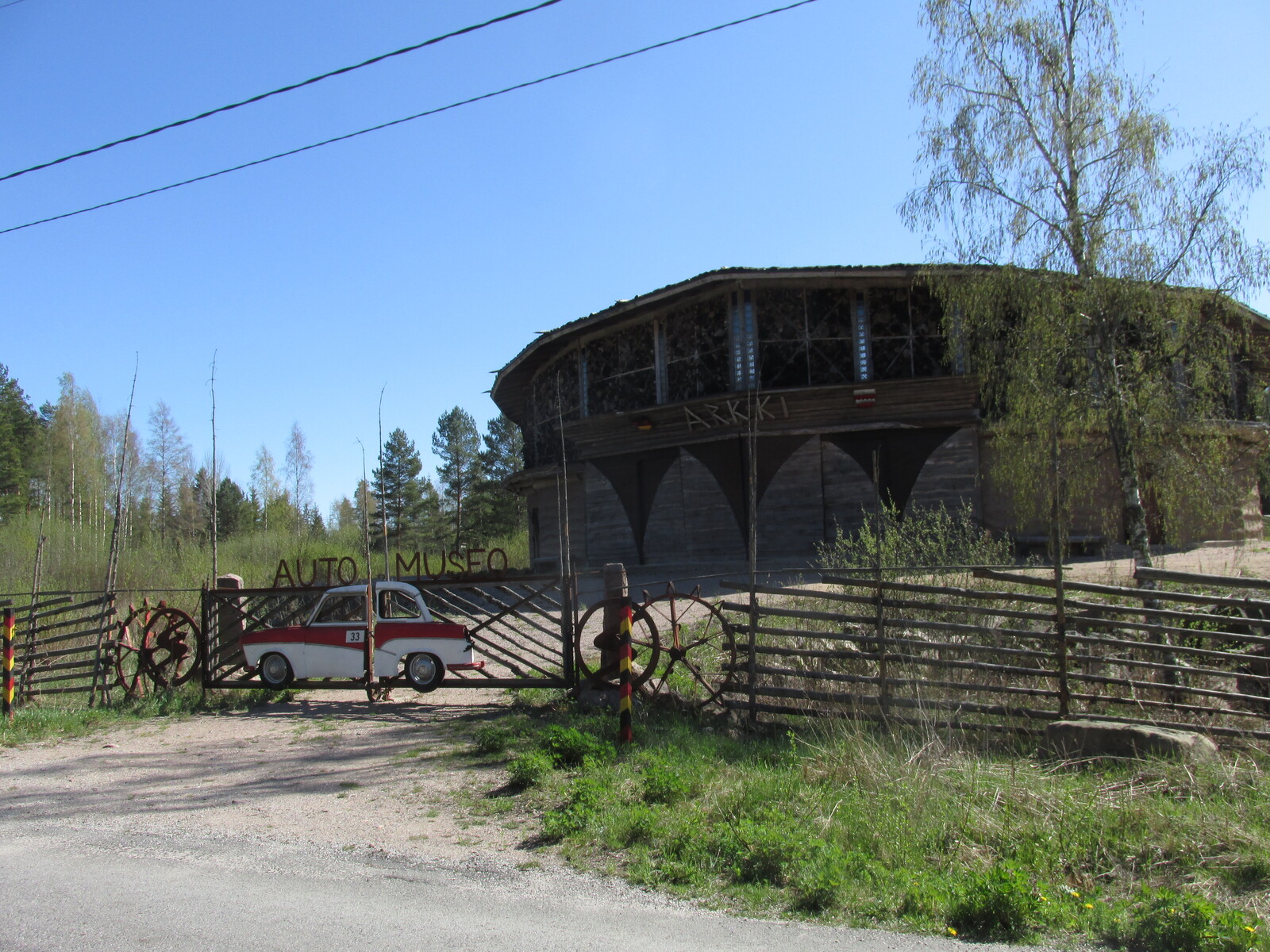    Suomusjärvi
