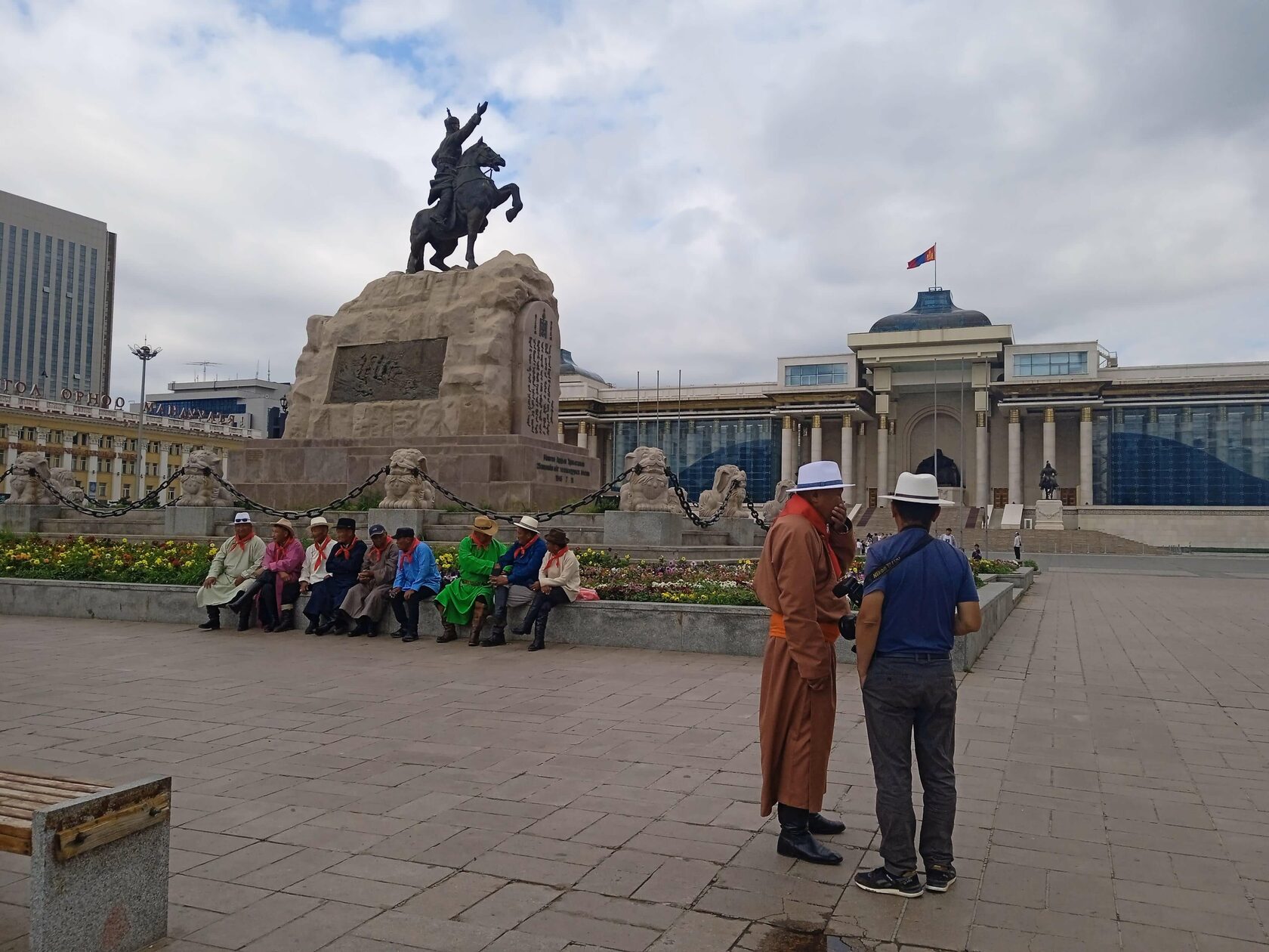 ����-�����