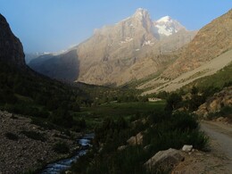  ,     view back, Adamtash and Miraly peaks